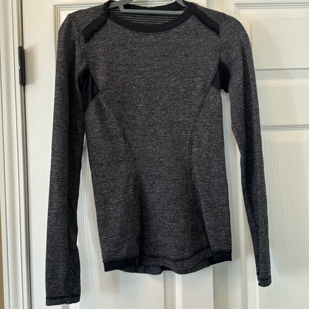 Lululemon LS top